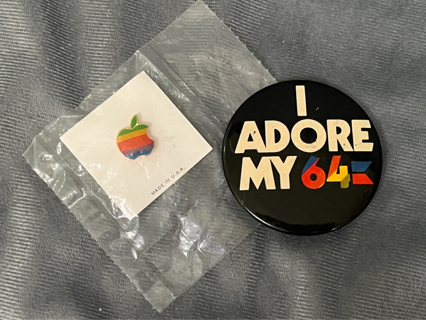 Vintage 1980s Apple computers pin & Commodore 64 button/badge