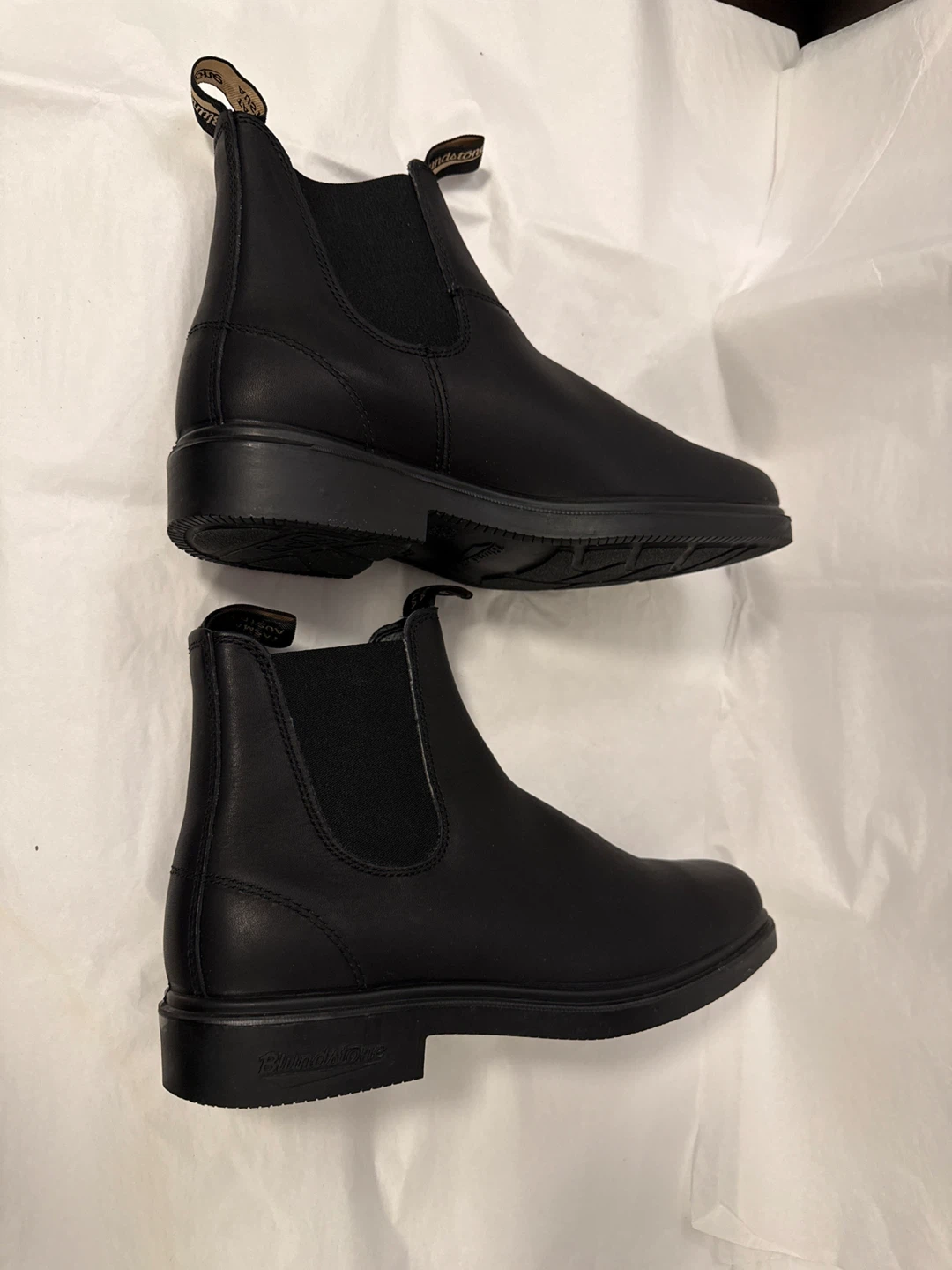 Blundstone Black Leather Chelsea Boots - photo 4