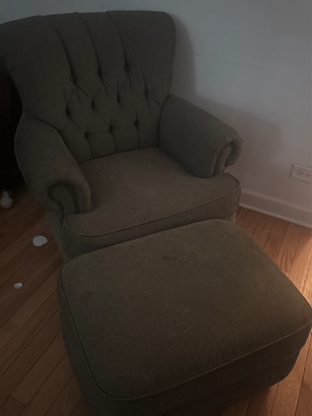Green big chair with ottoman made by Flexsteel