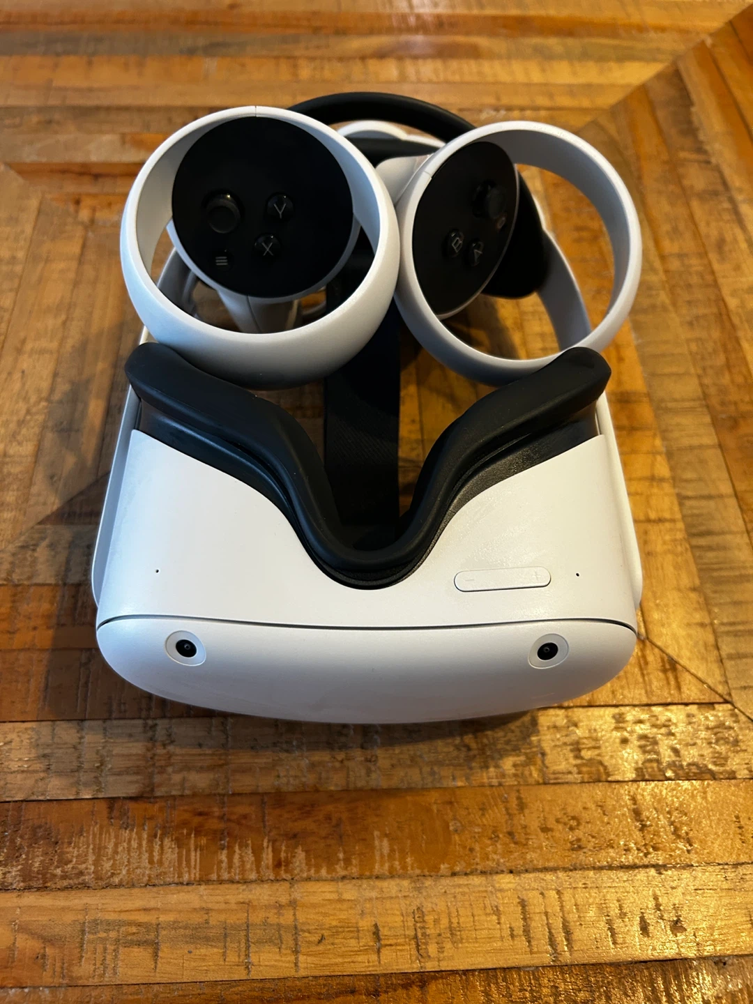 Meta Quest 2 VR Headset - photo 2