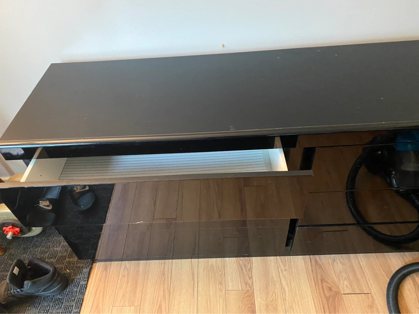 Black dresser with 6 drawers - photo 4