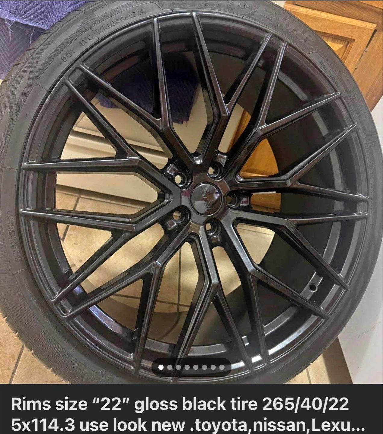 Gloss Black 22" Rims with 265/40/22 Tires - photo 2
