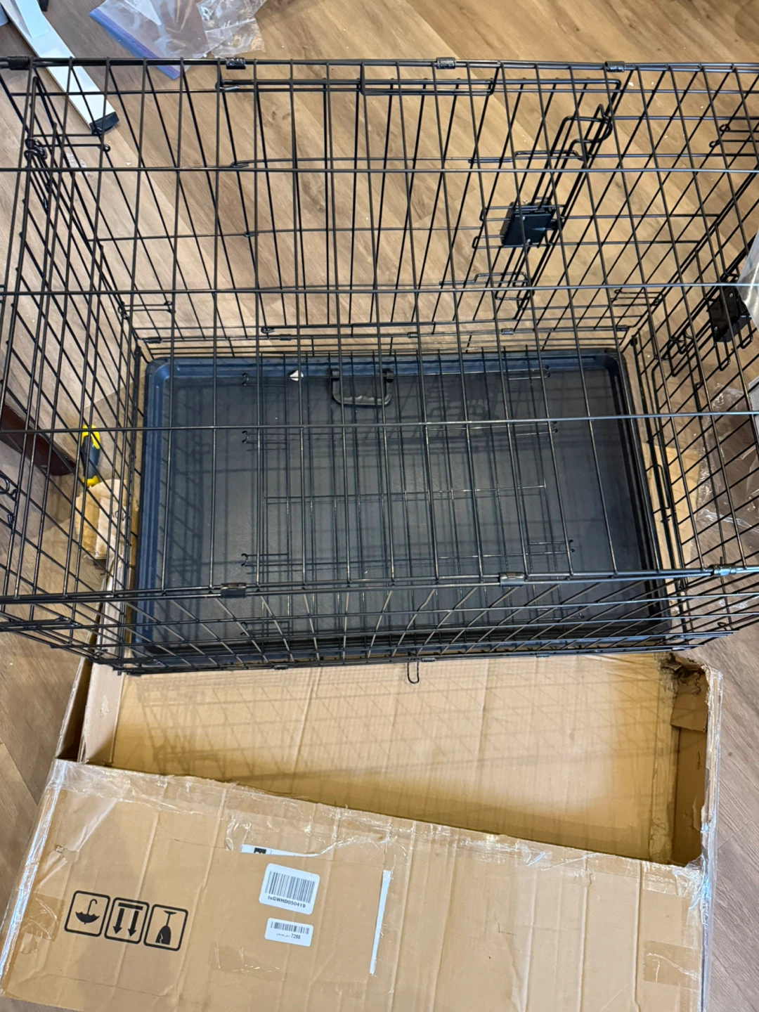 Black Metal Dog Crate with Tray