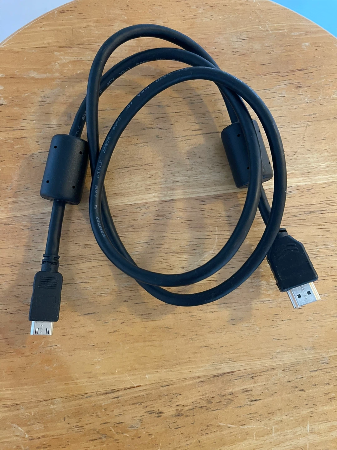 Black HDMI Cable with Ferrite Cores - photo 2