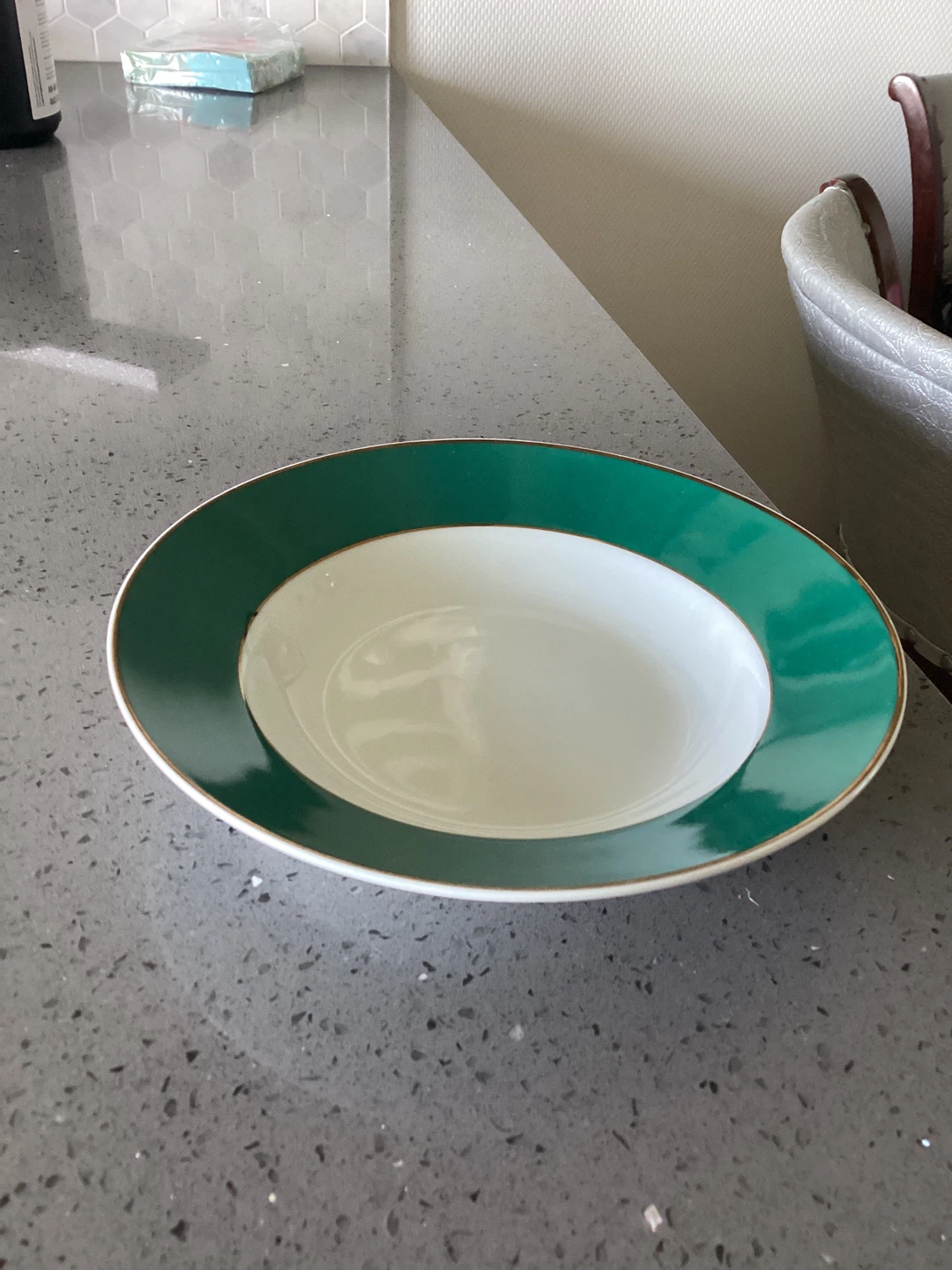 Gallery Fine China with Green and Gold Rim - photo 3