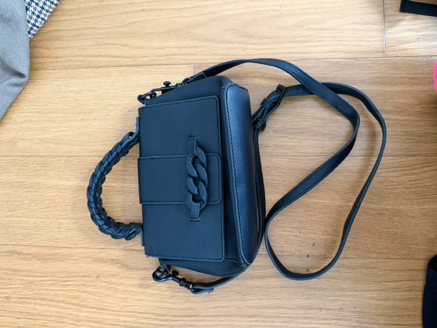 Black purse shoulder hand bag