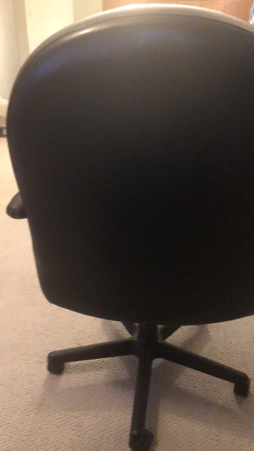 Black Office Chair - photo 2