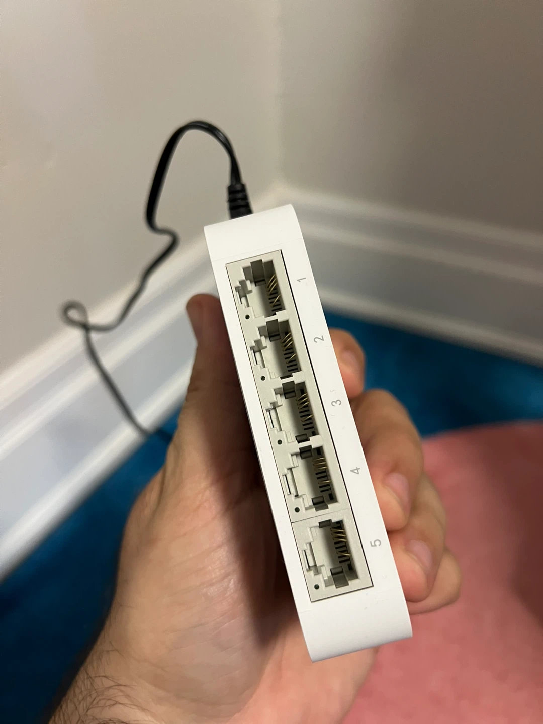 TP-Link 5-Port Desktop Network Switch - photo 3