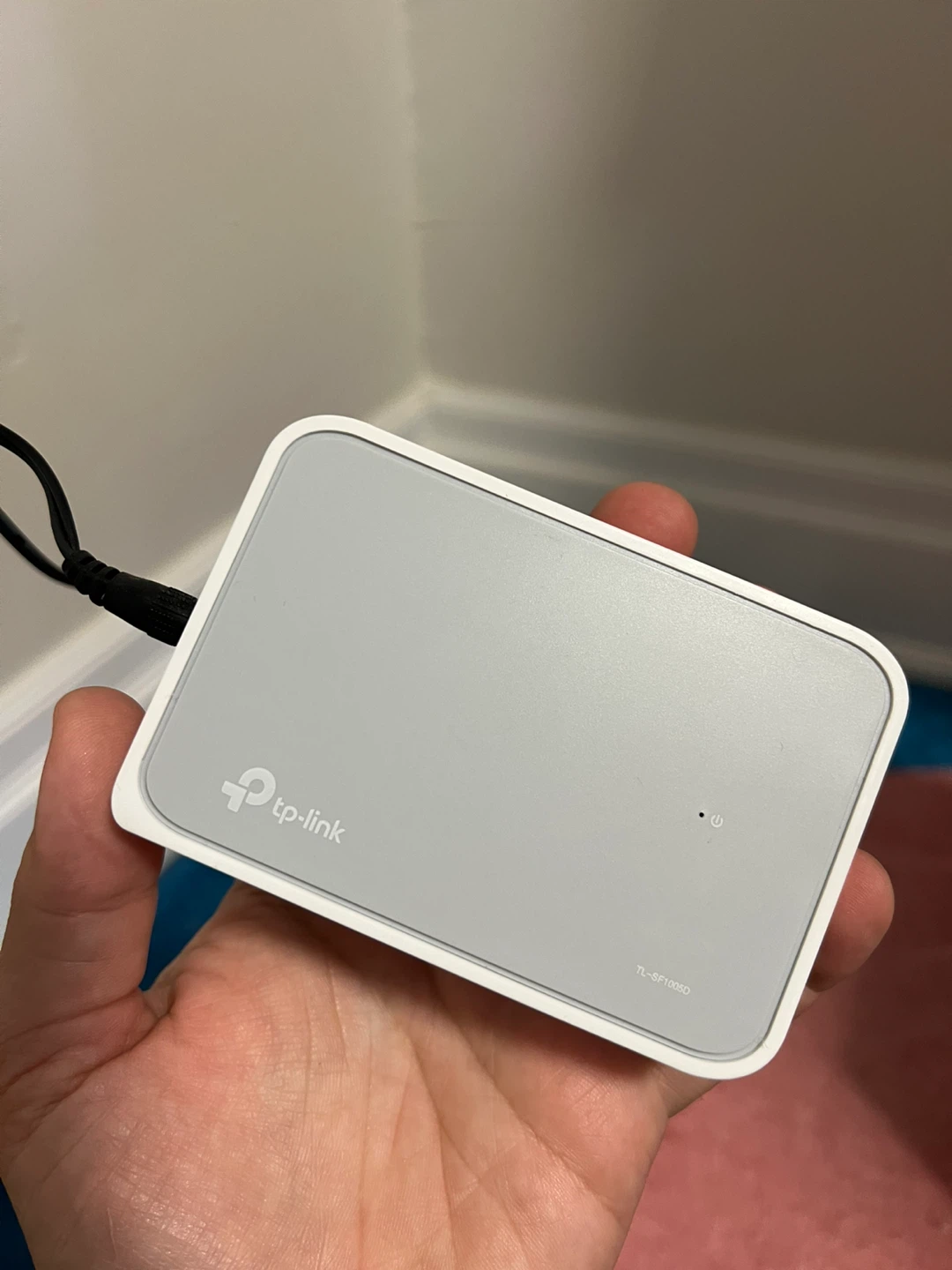 TP-Link 5-Port Desktop Network Switch - photo 2