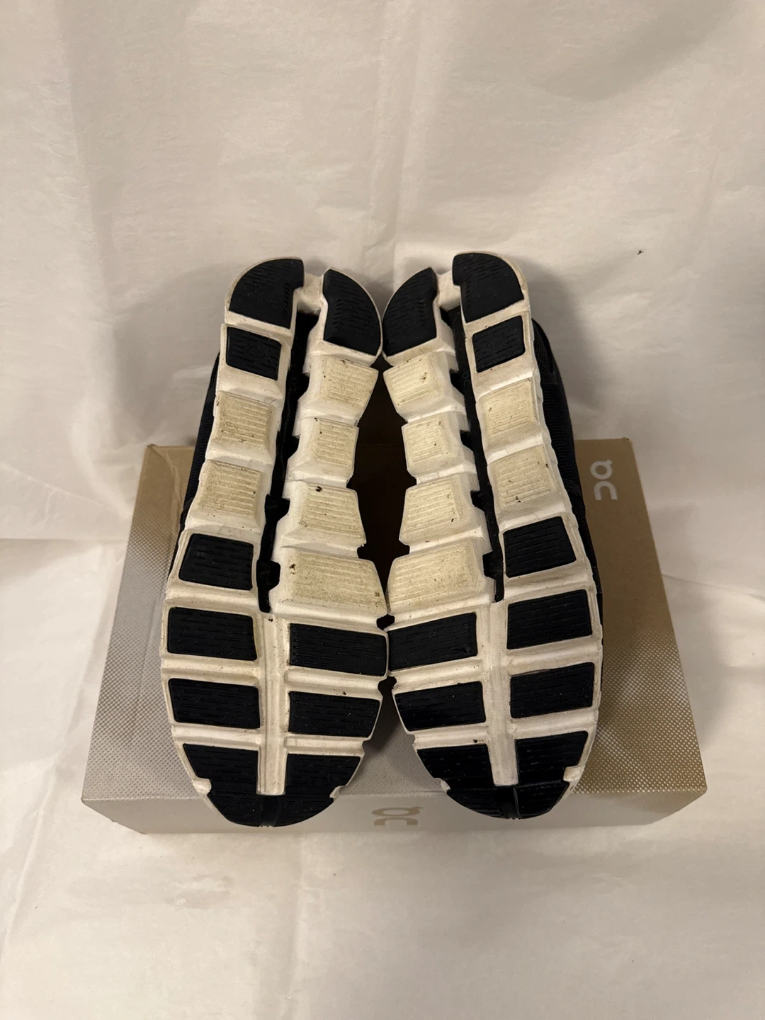 On Cloud Running Shoes Black White - photo 5