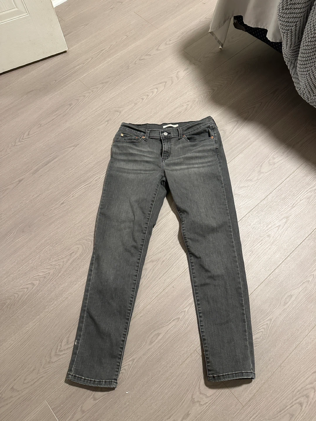 Levi's Boyfriend Jeans Size 29 - photo 3