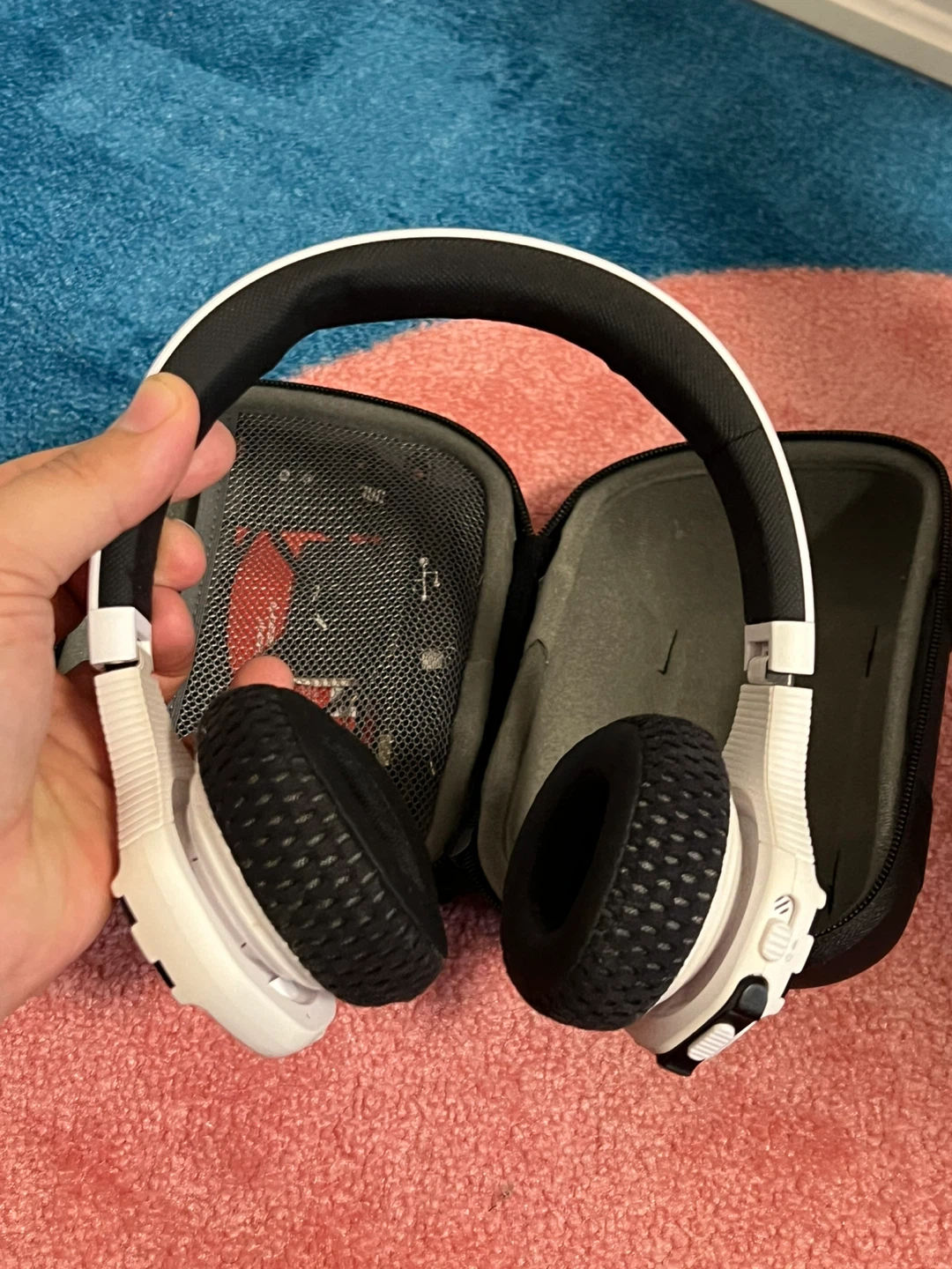 Under Armour Project Rock Wireless Headphones with Case - photo 4