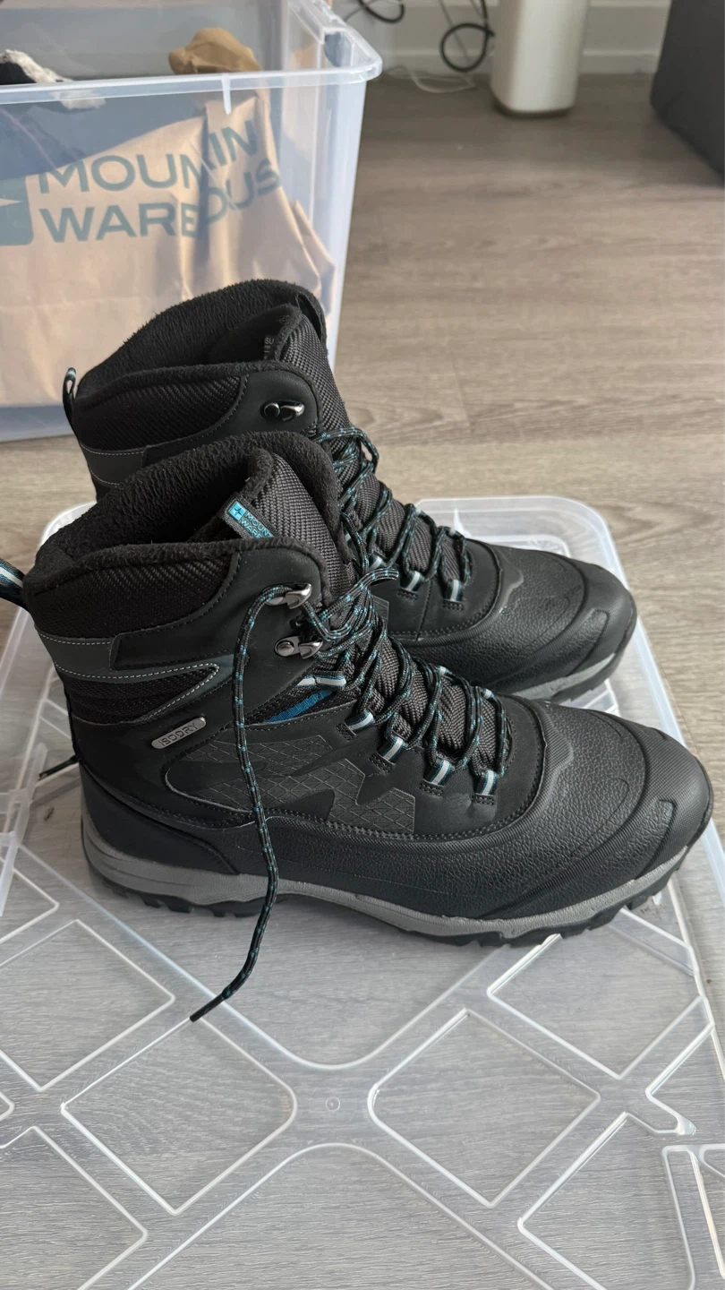 LIKE NEW - Mountain Warehouse Men Waterproof Snow Boots - UK 10