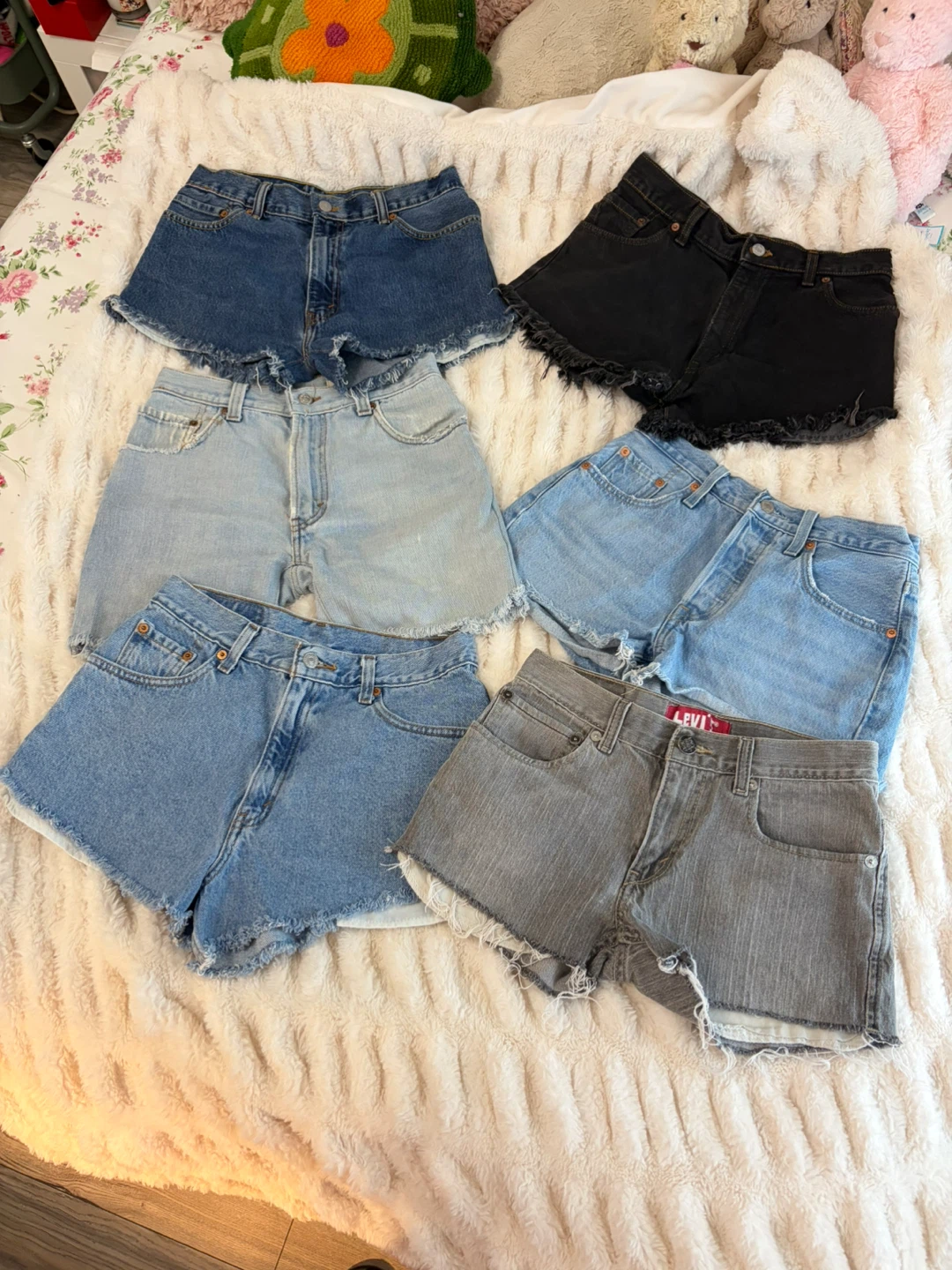 Lot of 6 Levi's Denim Jean Shorts - photo 2