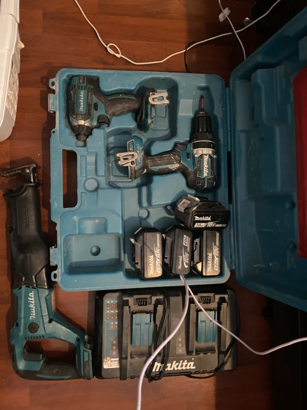 Makita Cordless Drill/Driver and Reciprocating Saw Combo Kit