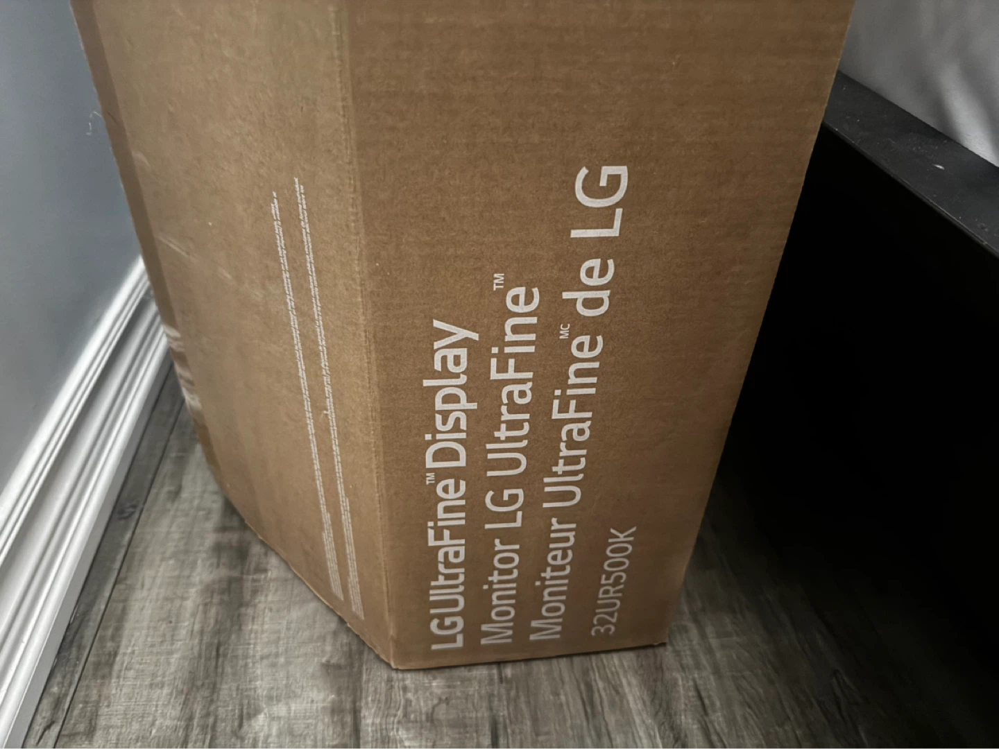 LG UltraFine Display 32UR500K Monitor - photo 3