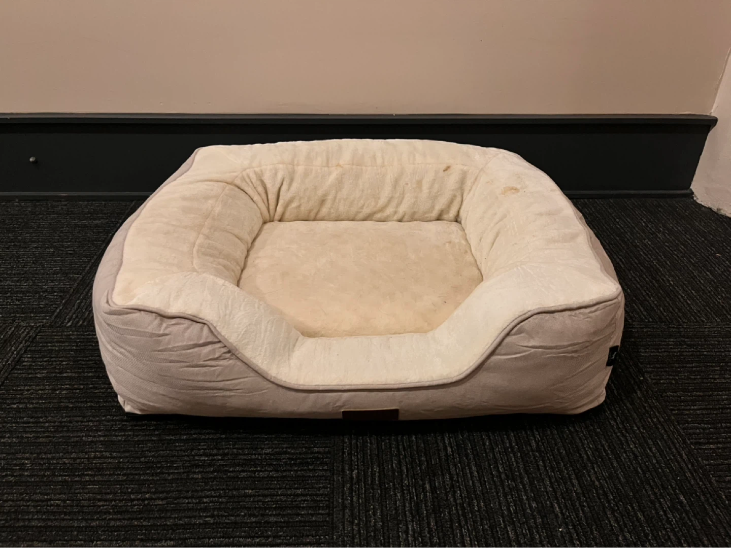 Jacko & Co Dog Bed