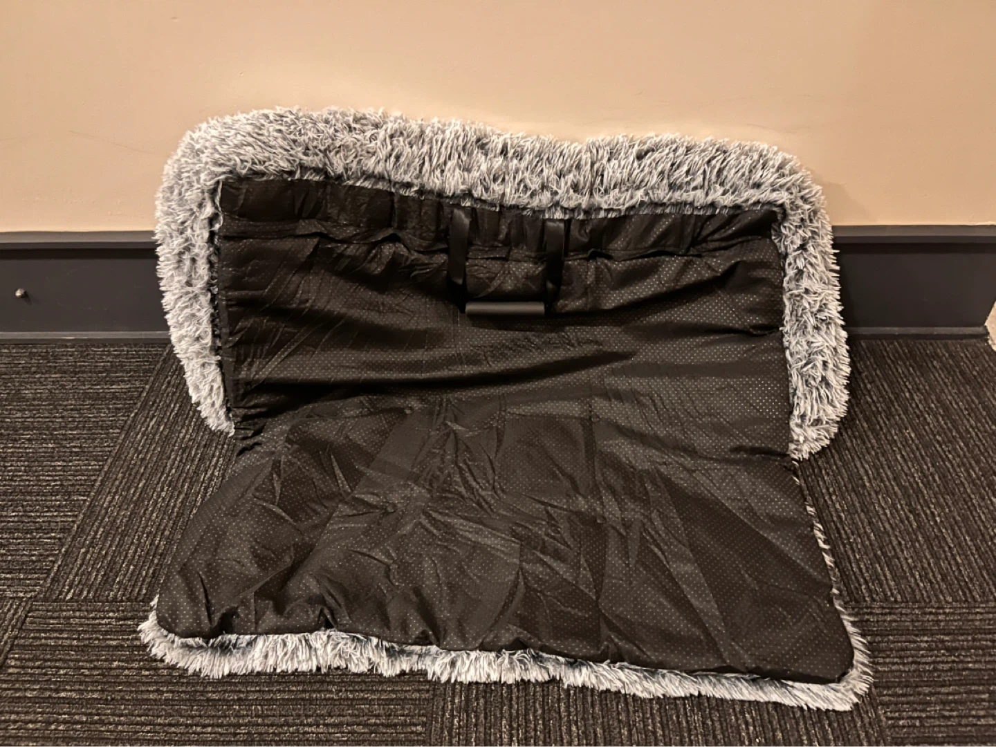 Fluffy Grey Pet Bed Cover - photo 4