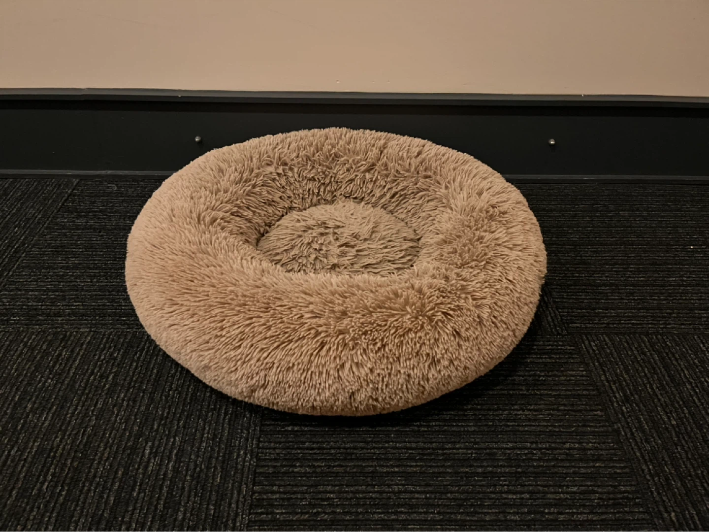 28” Plush Round Pet Bed