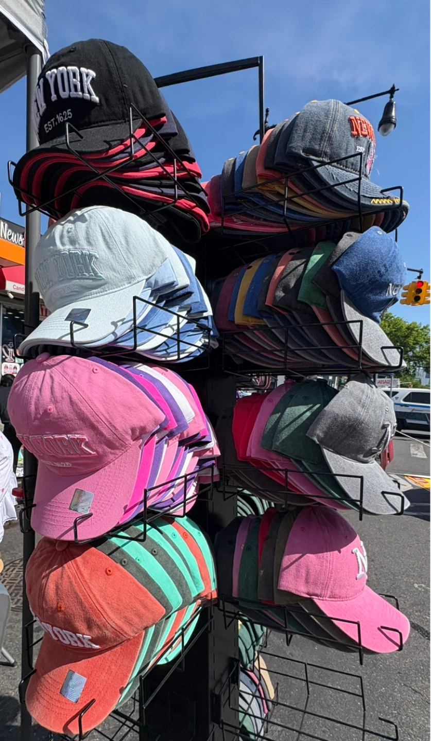 NYC Souvenirs Available 🇺🇸🗽 - photo 2
