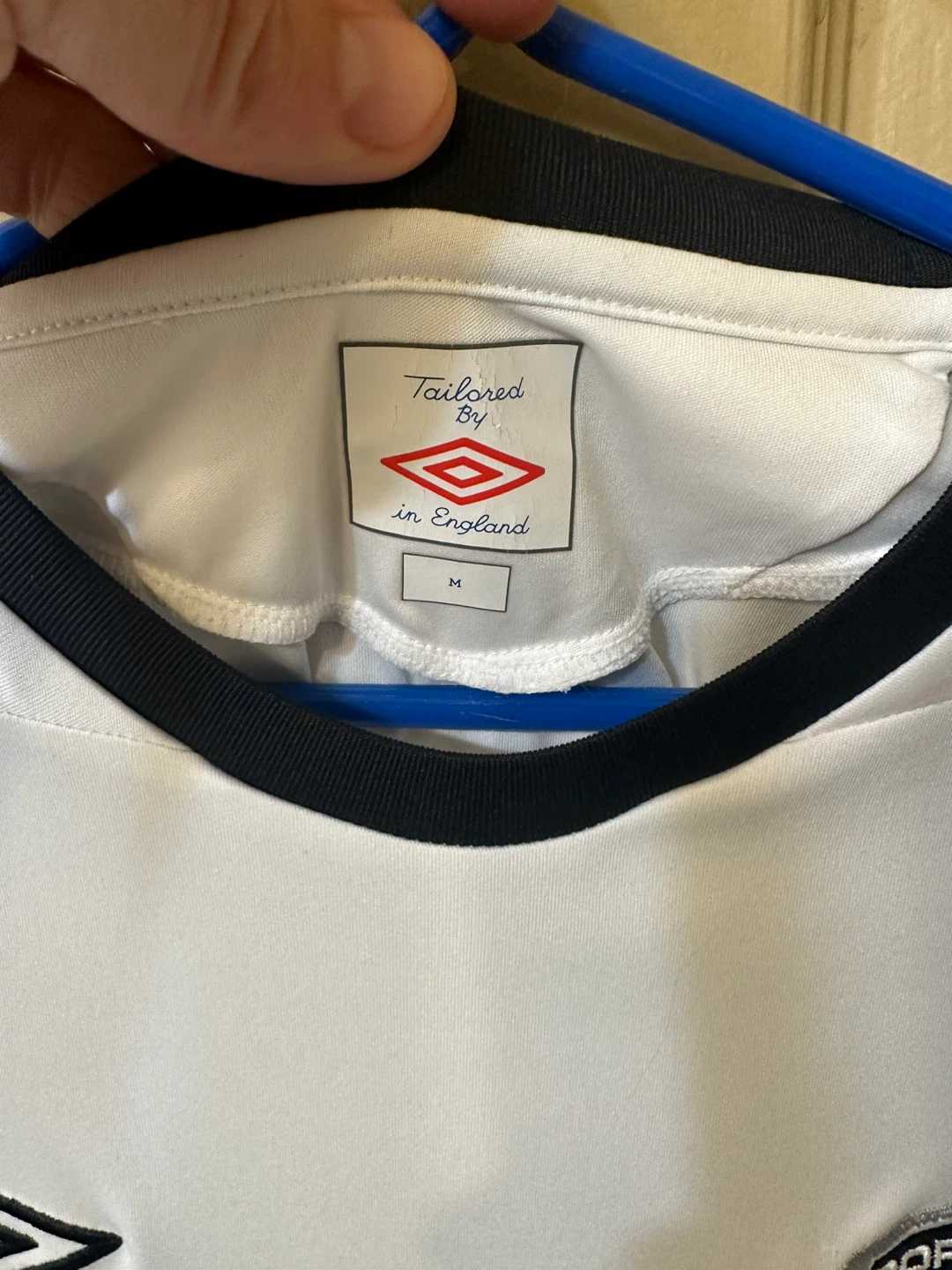 Umbro Portugal Soccer Jersey - Men's Medium - photo 2