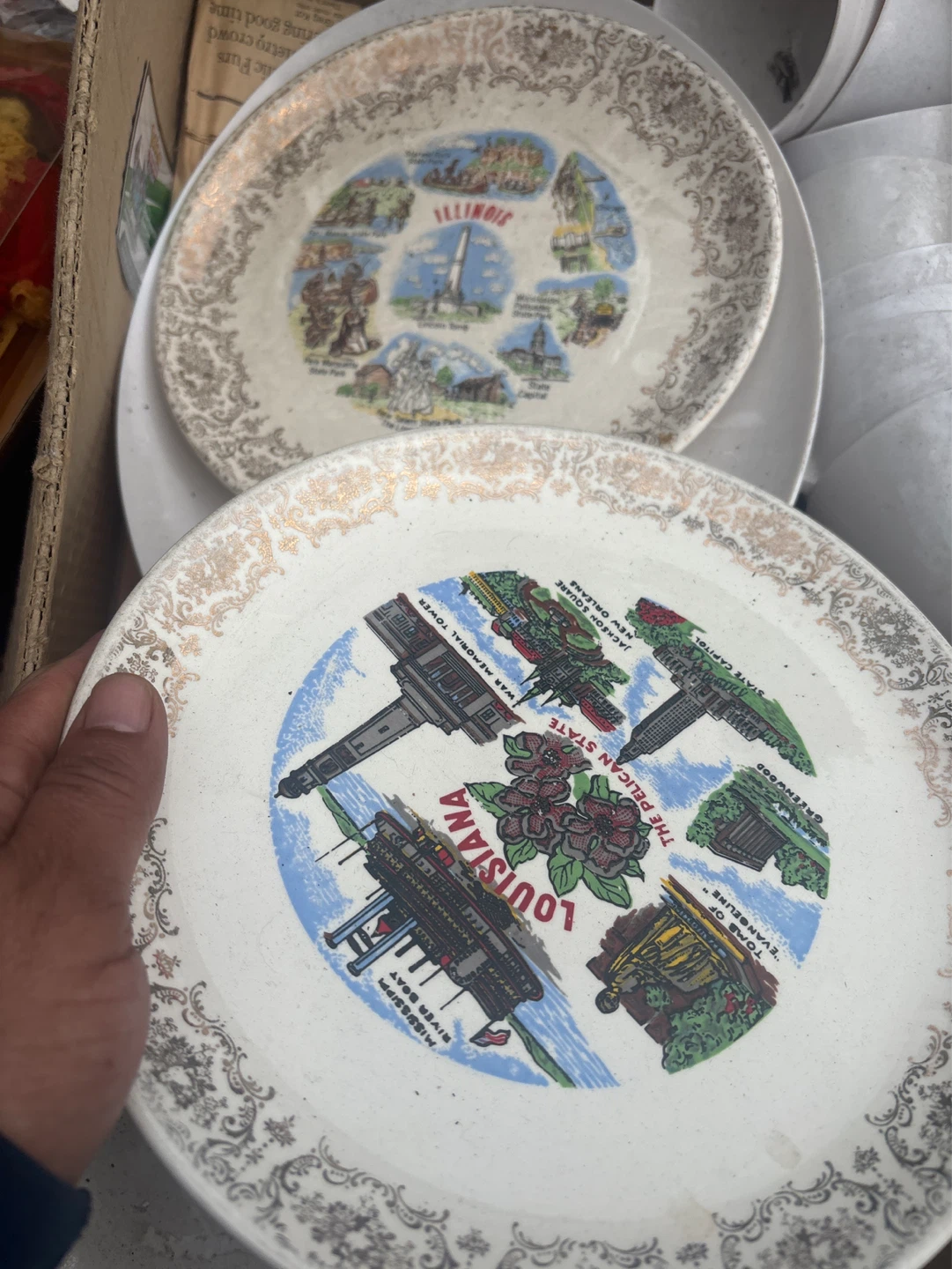 Vintage plates and vintage plate set