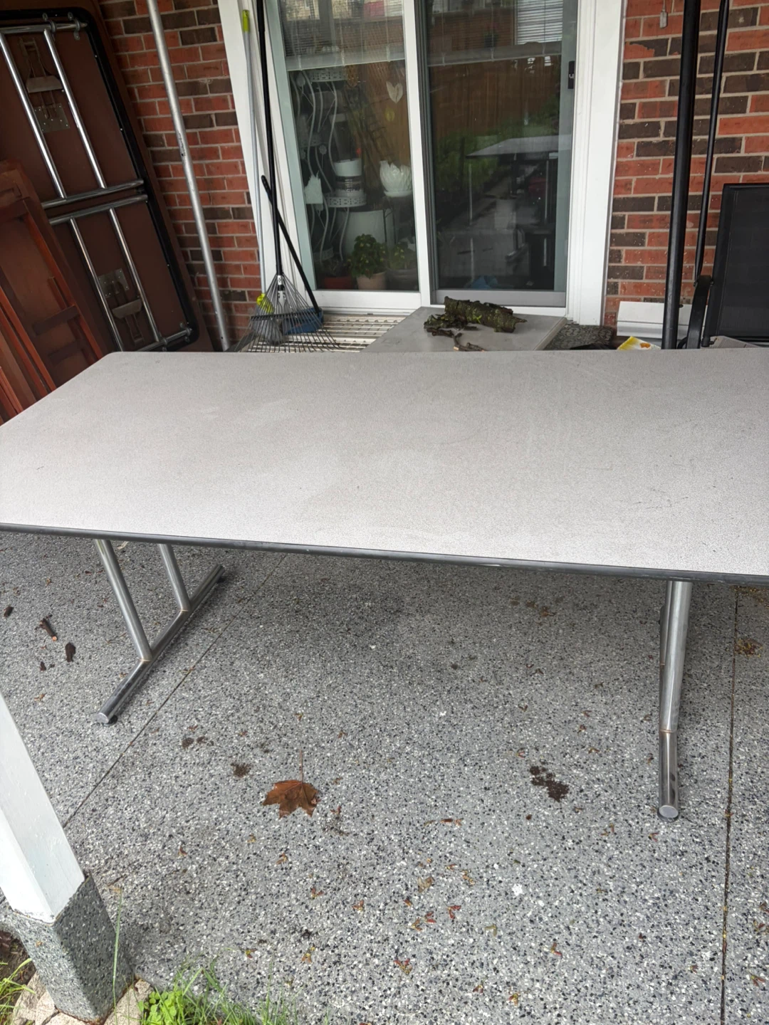 Laminate folding table 4 of them