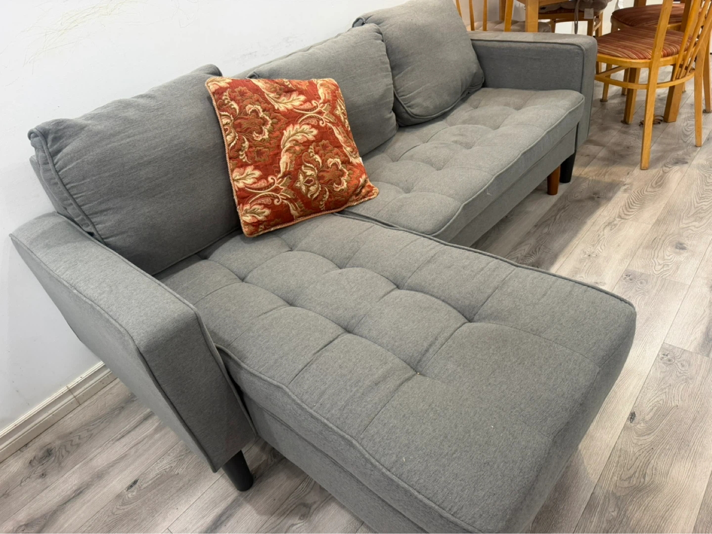 Grey Sectional Sofa with Tufted Cushions - photo 3