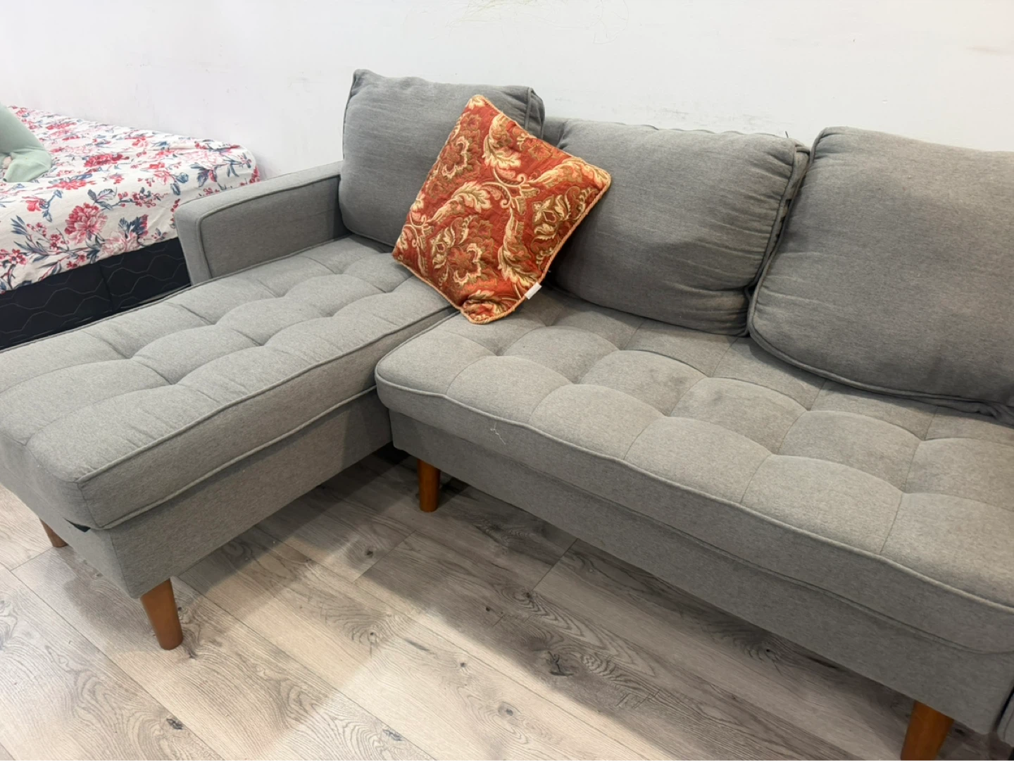 Grey Sectional Sofa with Tufted Cushions - photo 2