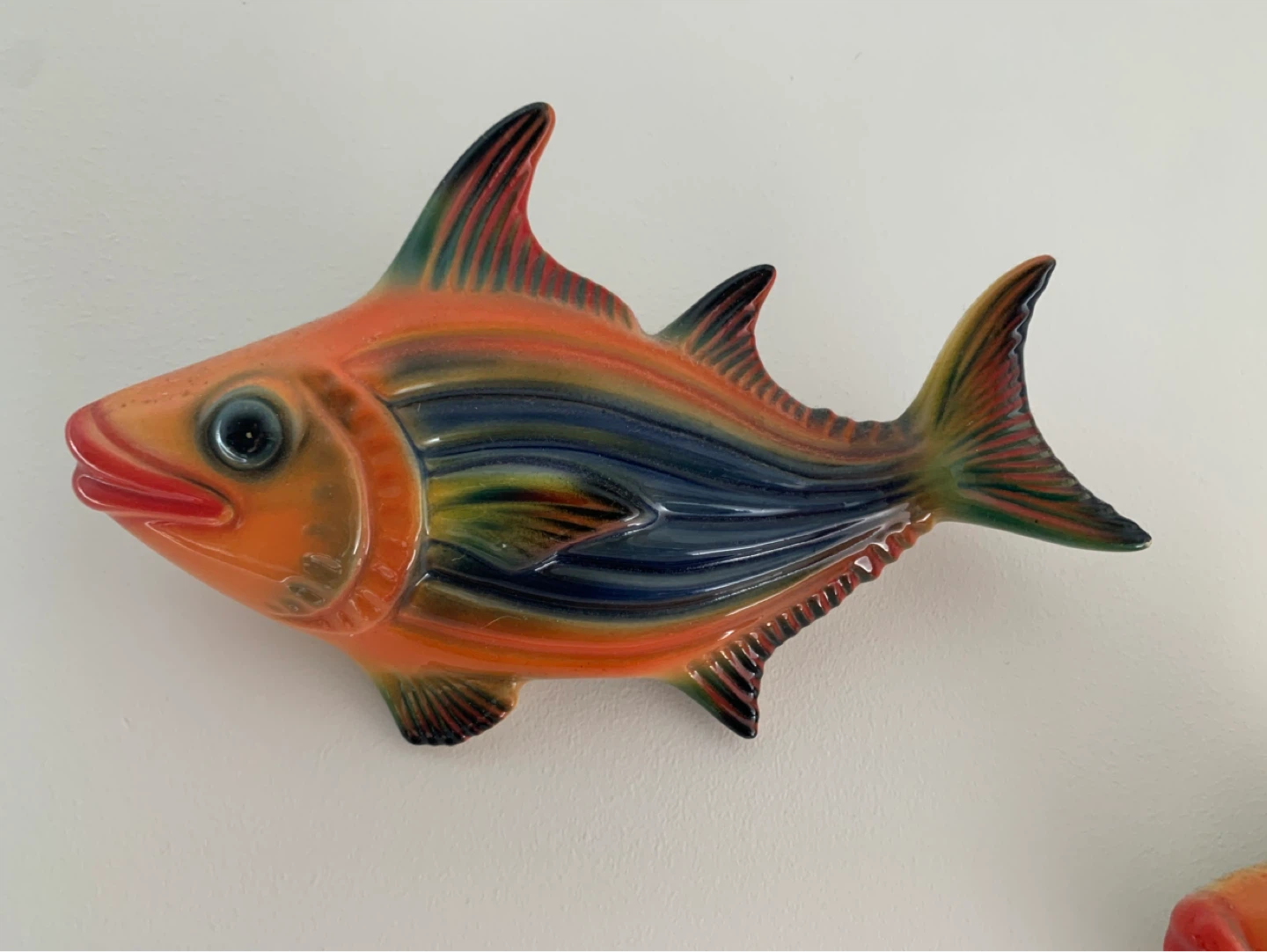 Ceramic Wall Hanging Fish Decor - Set of 2 - photo 3