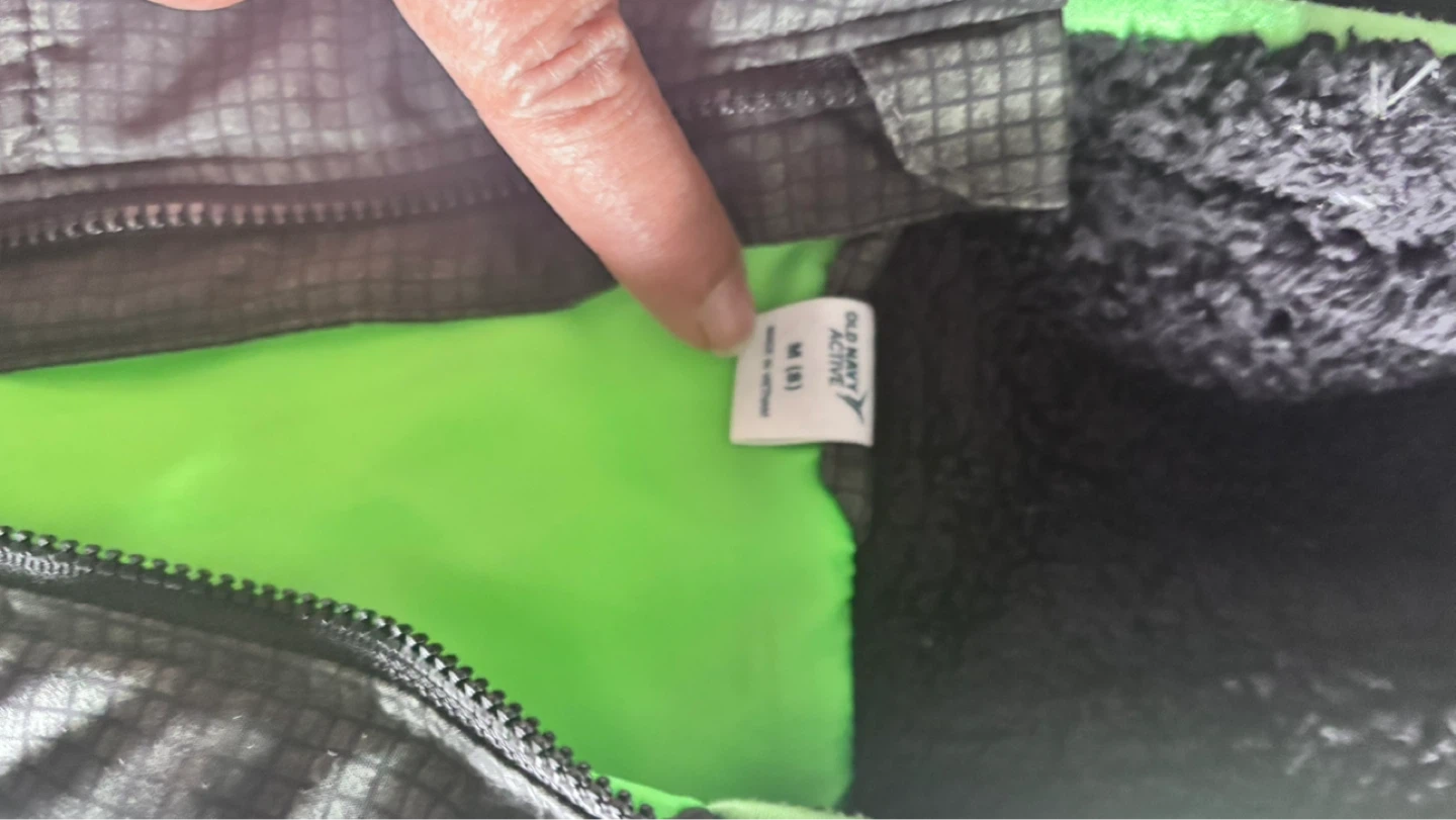 Old Navy Active Puffer Jacket - Boys Medium - photo 2