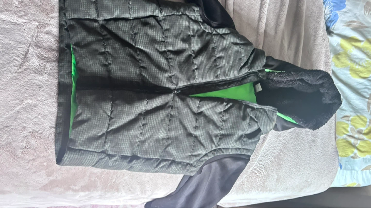 Old Navy Active Puffer Jacket - Boys Medium