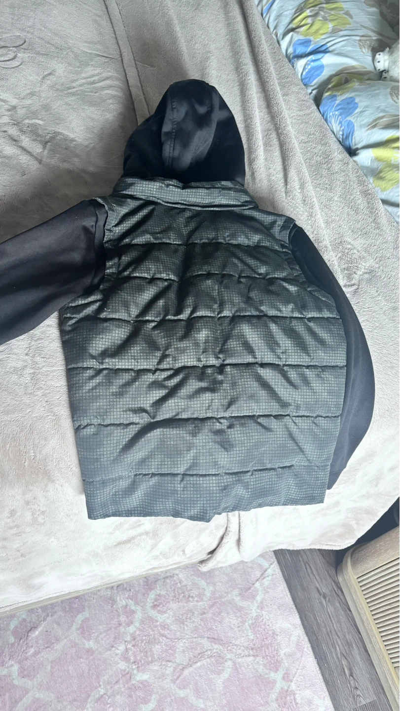 Old Navy Active Puffer Jacket - Boys Medium - photo 3