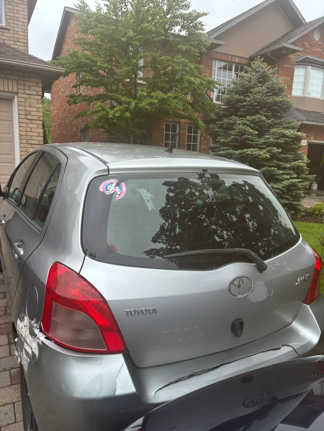2008 Toyota Yaris Hatchback - photo 3