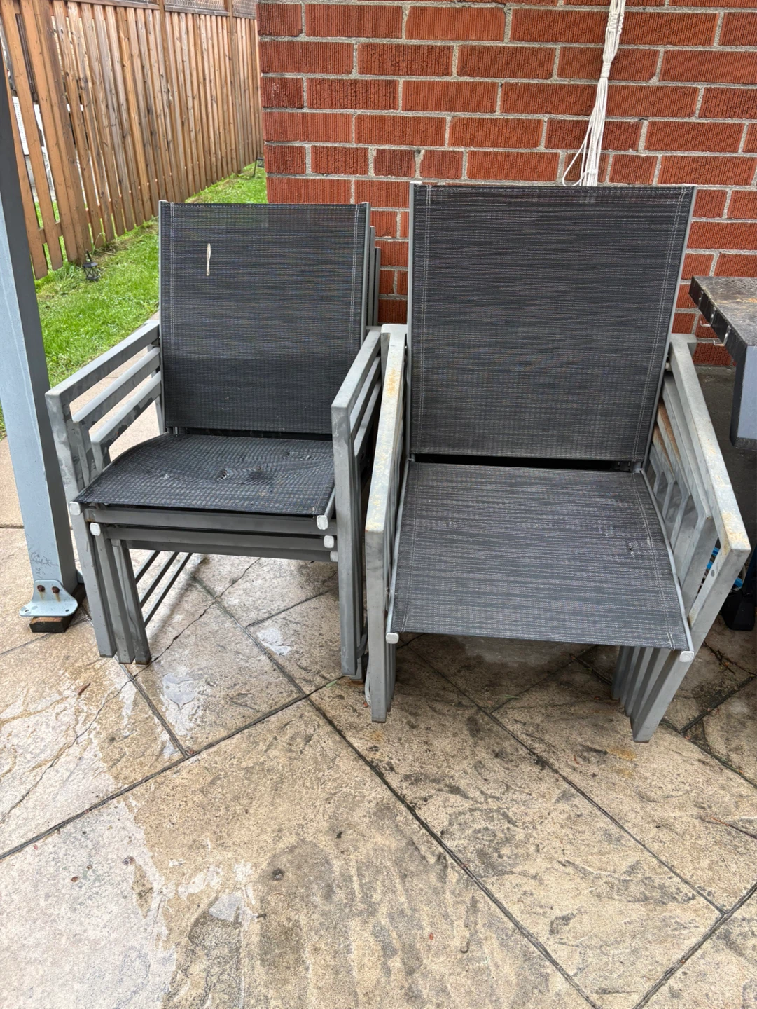 8 Outdoor Pátio Chairs - Stackable