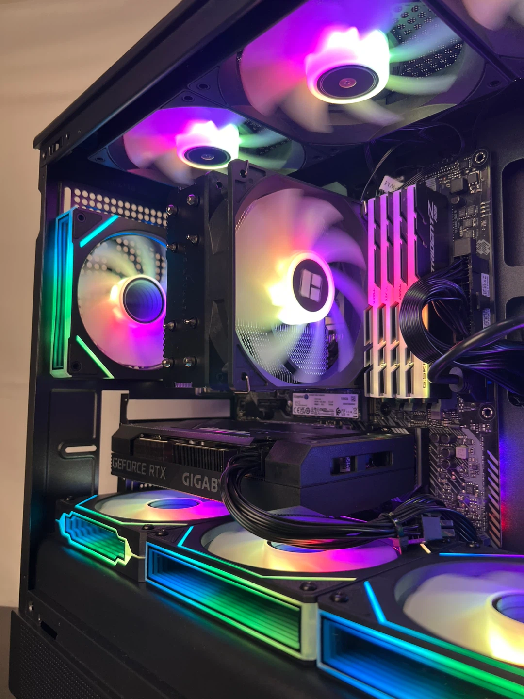 Custom Gaming PC | RTX 3060 Ti | Ryzen 5 5600X | 32GB RGB RAM - photo 3