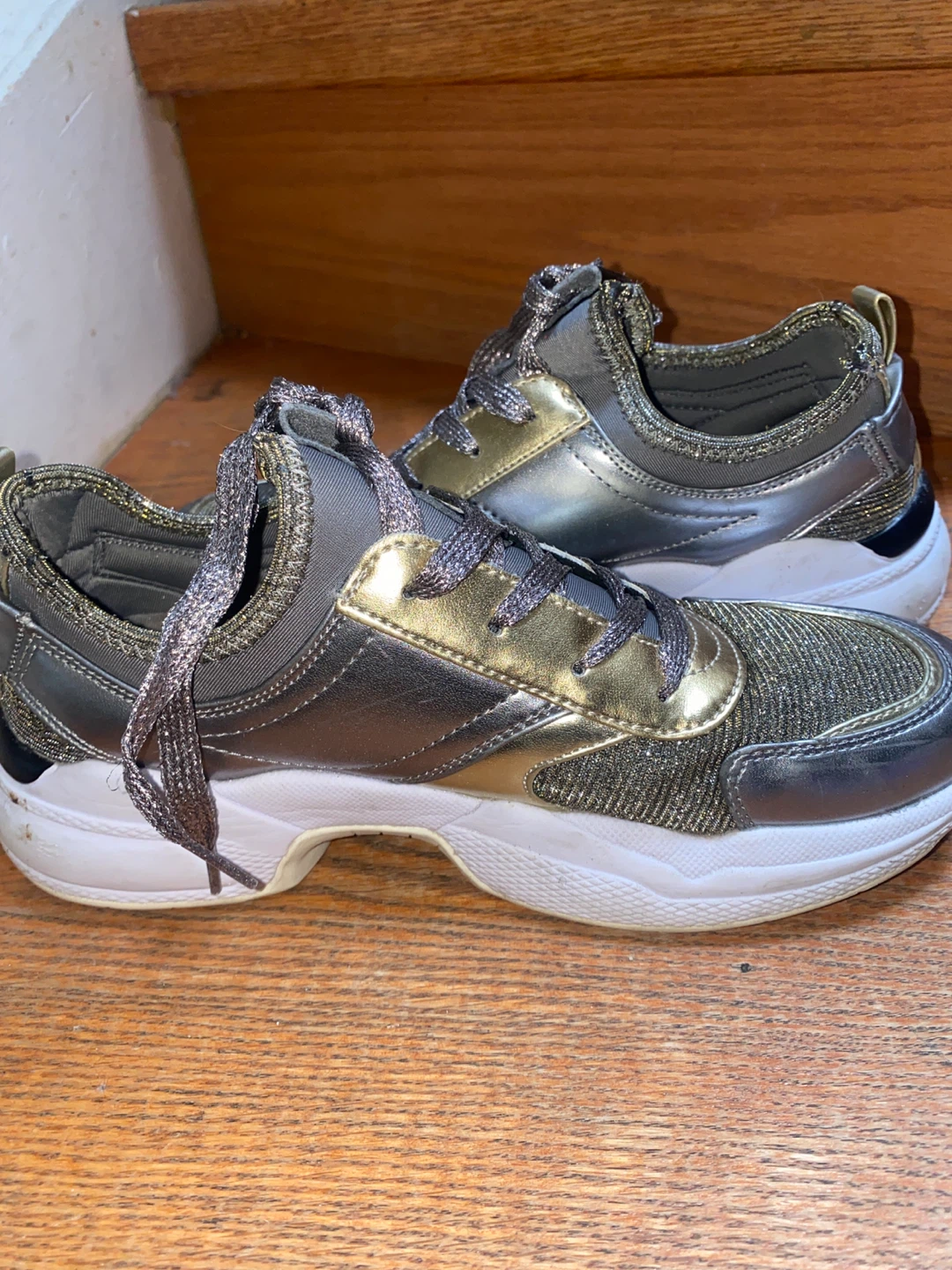 Guess Women's Fashion Sneakers - photo 3