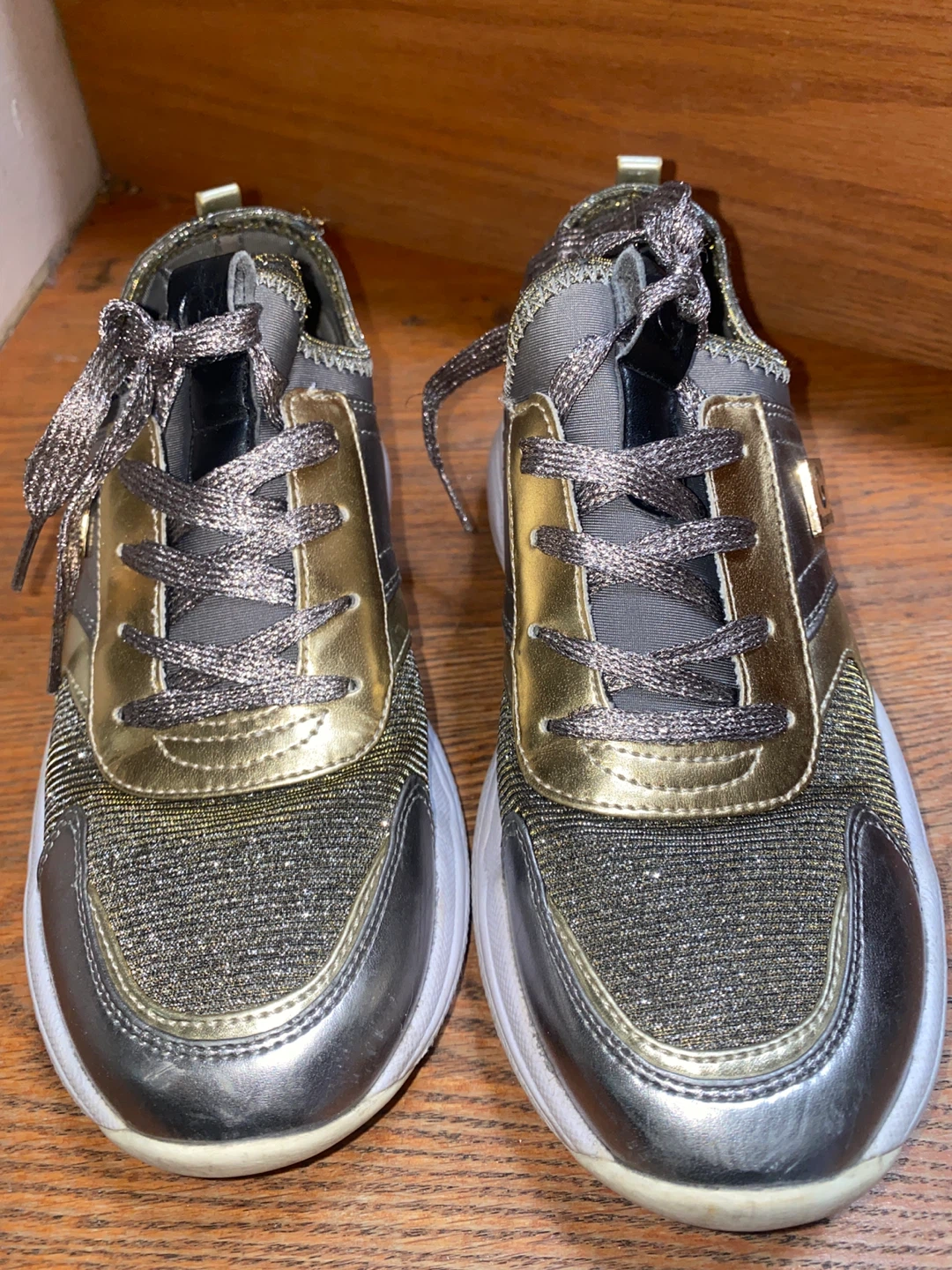 Guess Women's Fashion Sneakers - photo 2