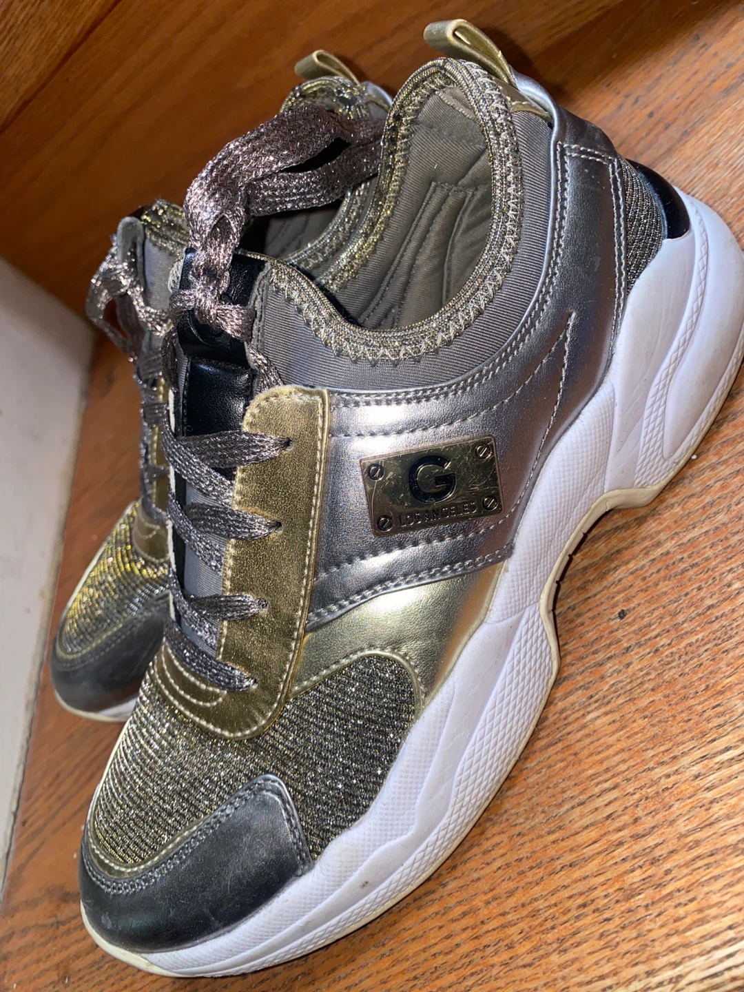 Guess Women's Fashion Sneakers
