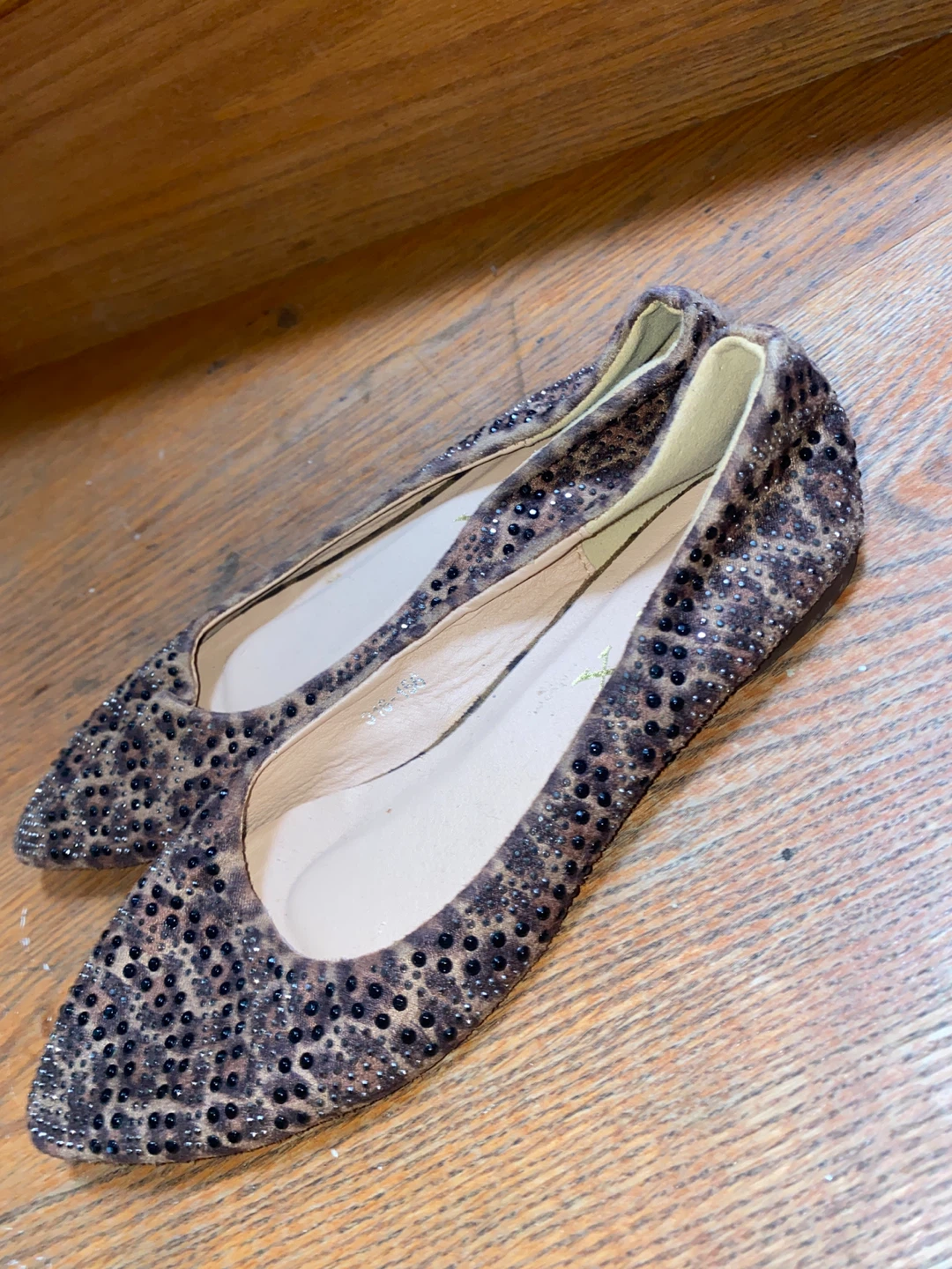 ALEX Flat Bejeweled Leopard Print Shoes - photo 2