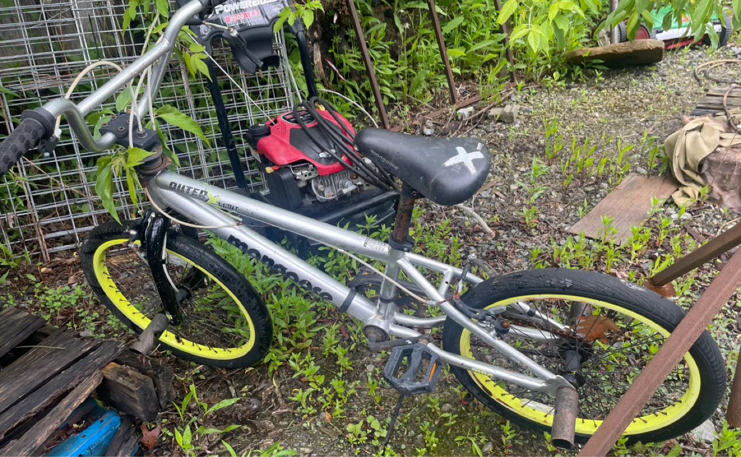Mongoose Outer Limit BMX Bike