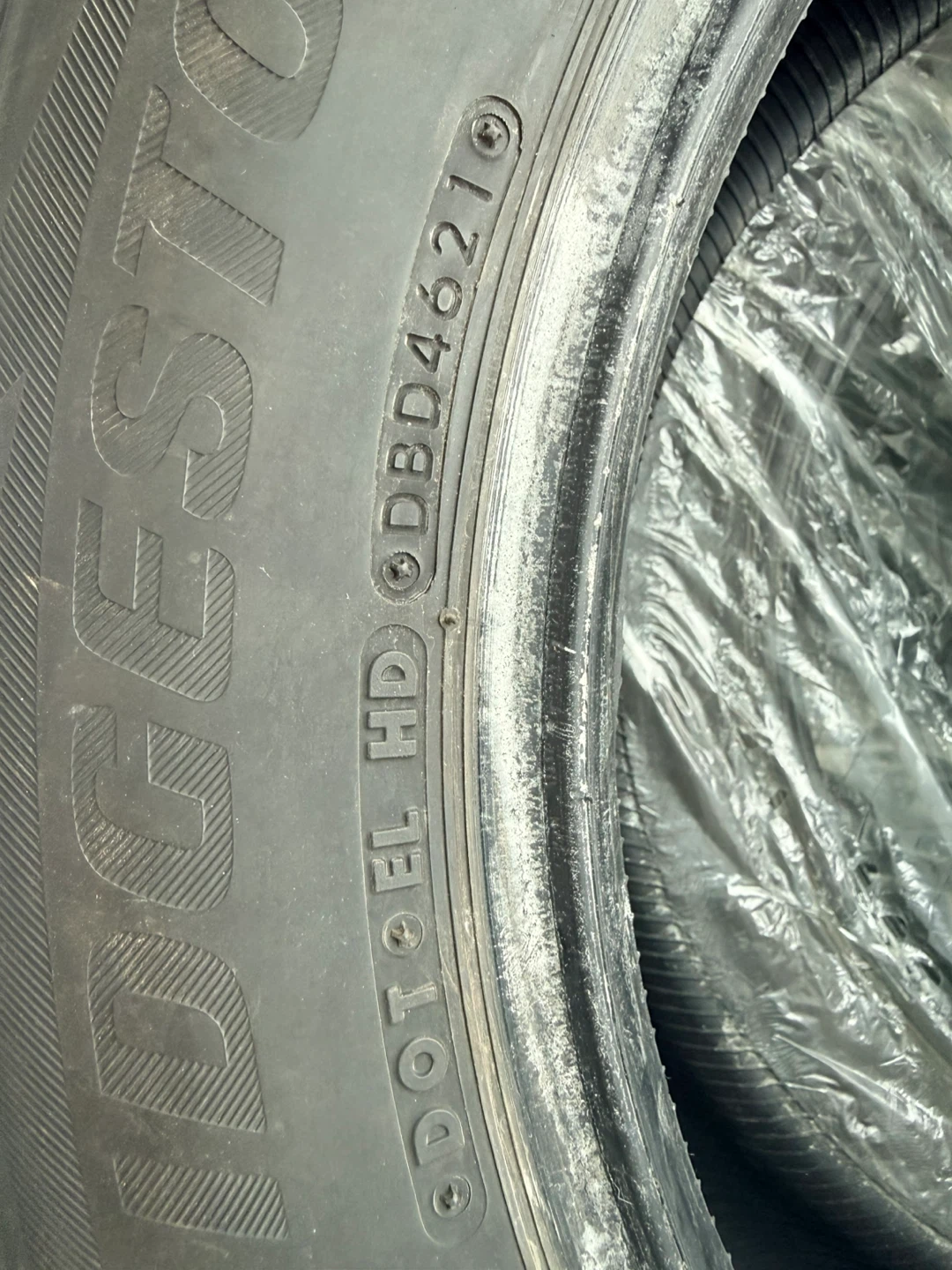 Bridgestone Blizzak 225/60R18 100S Tire - photo 2
