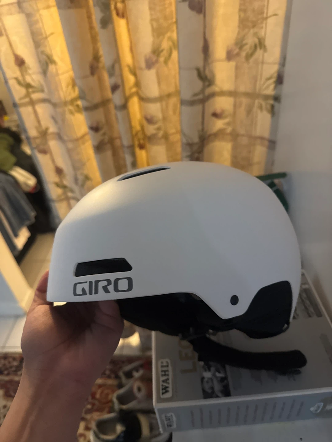 Giro White Ski/Snowboard Helmet