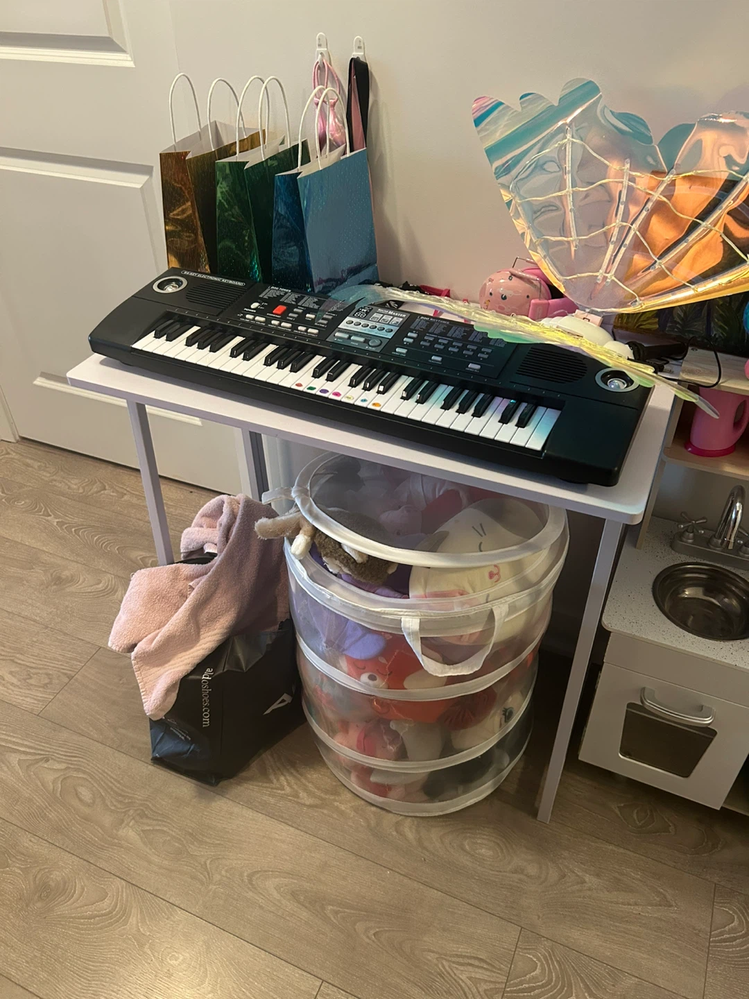 Pink Kids Desk - photo 2