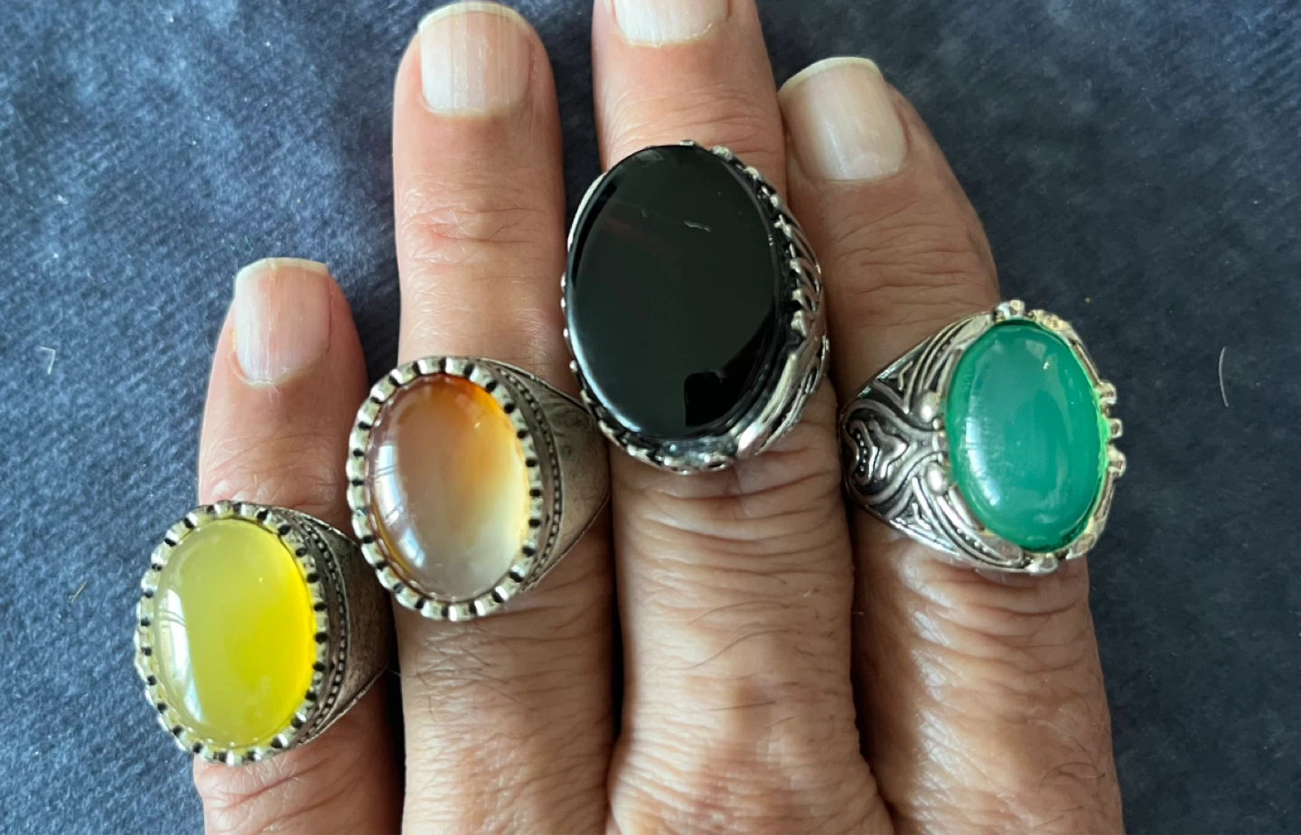 Set of 4  Rings with Gemstones