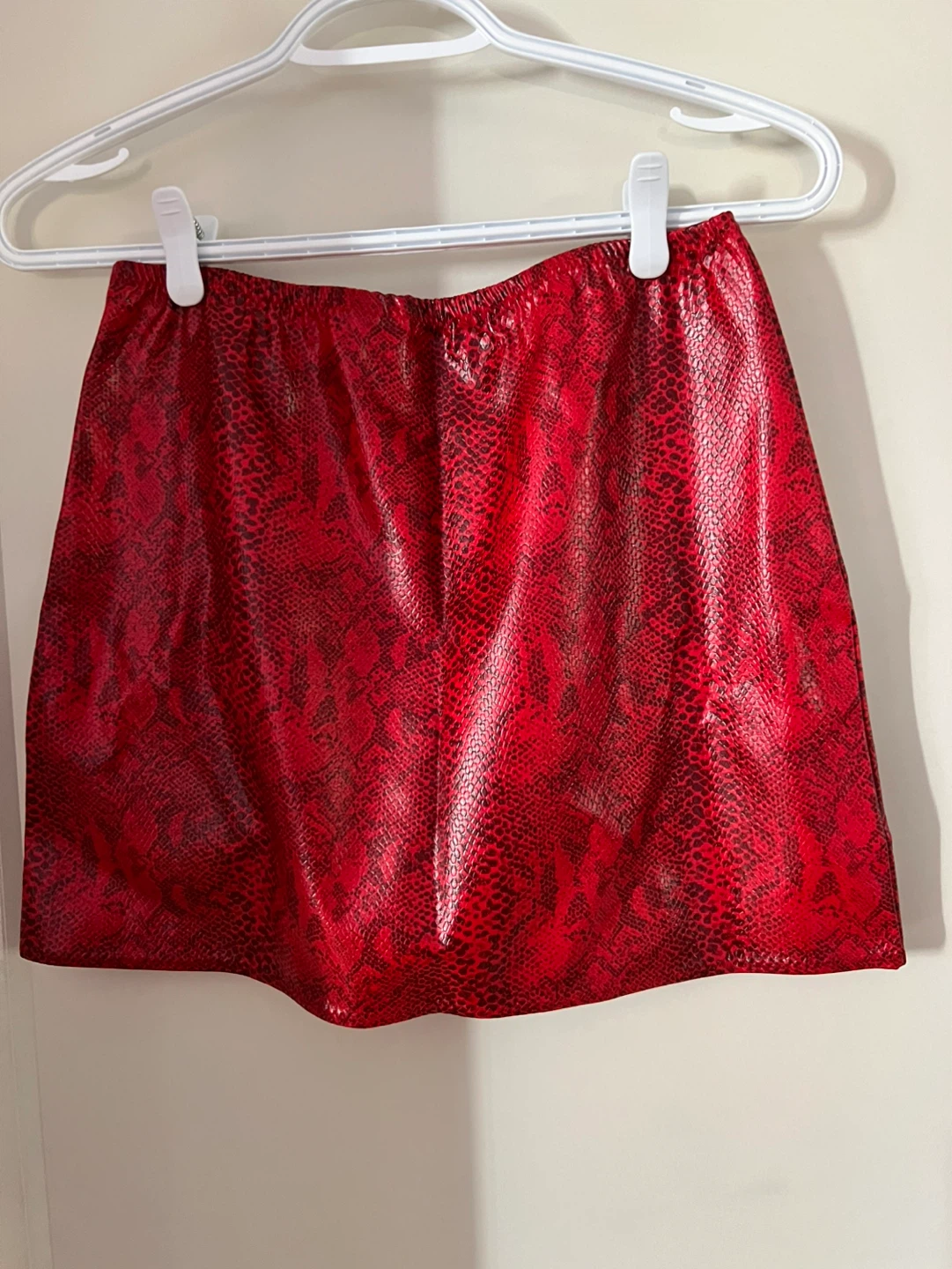 Red Snake Print Corset Top and Mini Skirt Set - photo 3