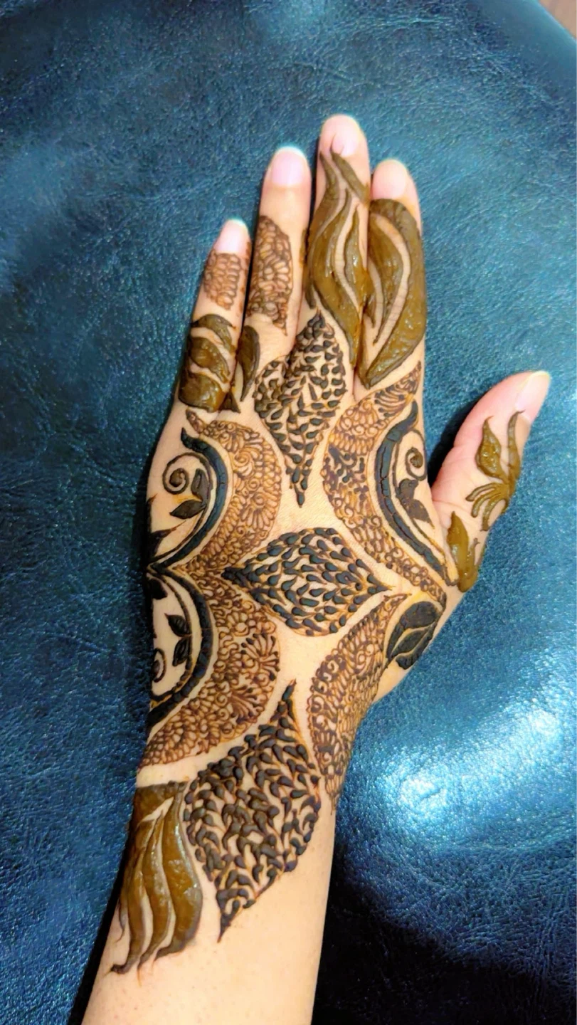 Henna - photo 2