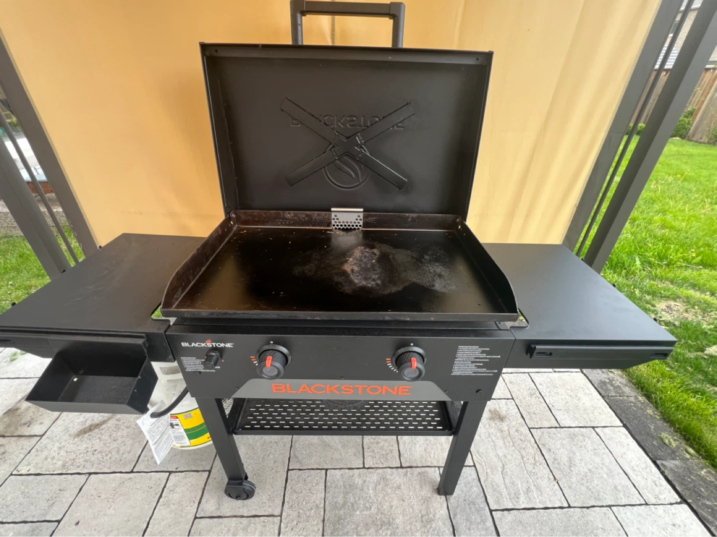 Blackstone  28" OMNIVORE GRIDDLE WITH HOOD - photo 3