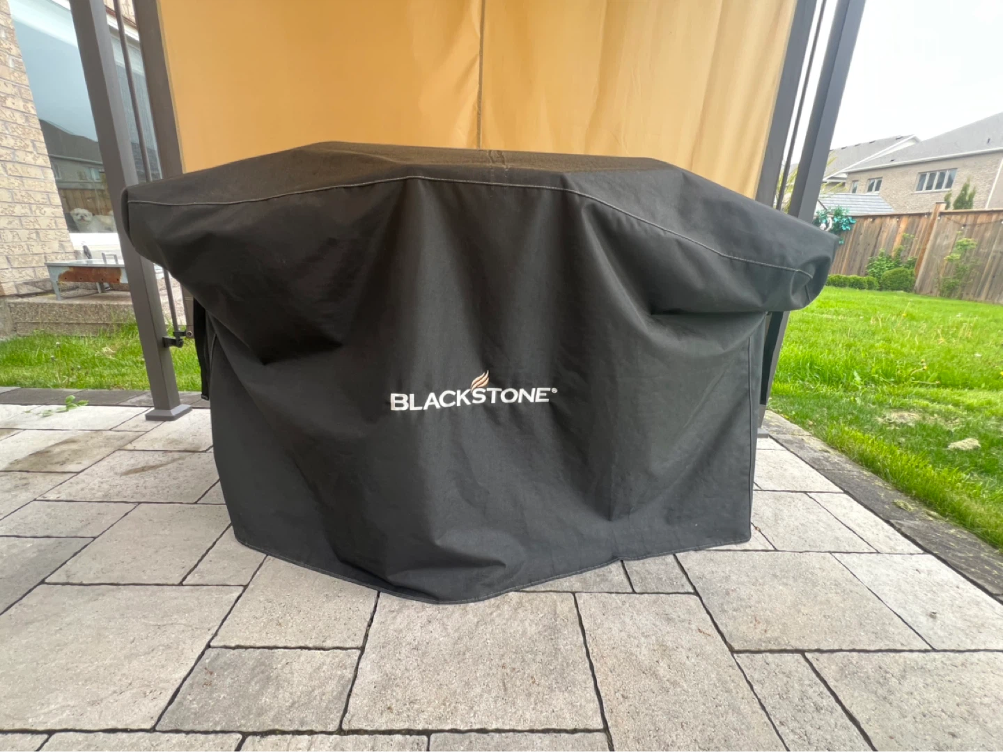 Blackstone  28" OMNIVORE GRIDDLE WITH HOOD