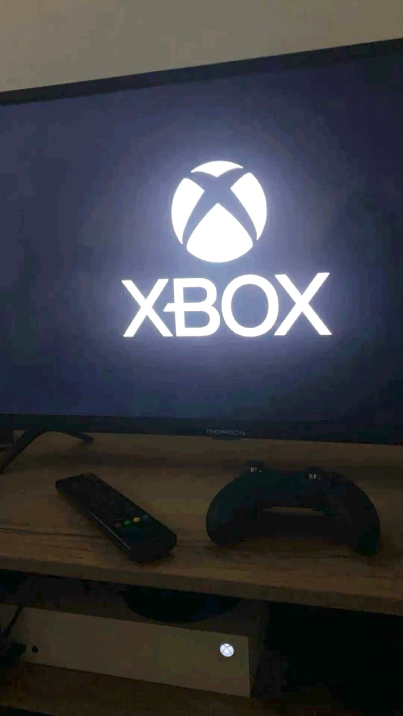 Xbox Series S Console with 2 Controllers - photo 2